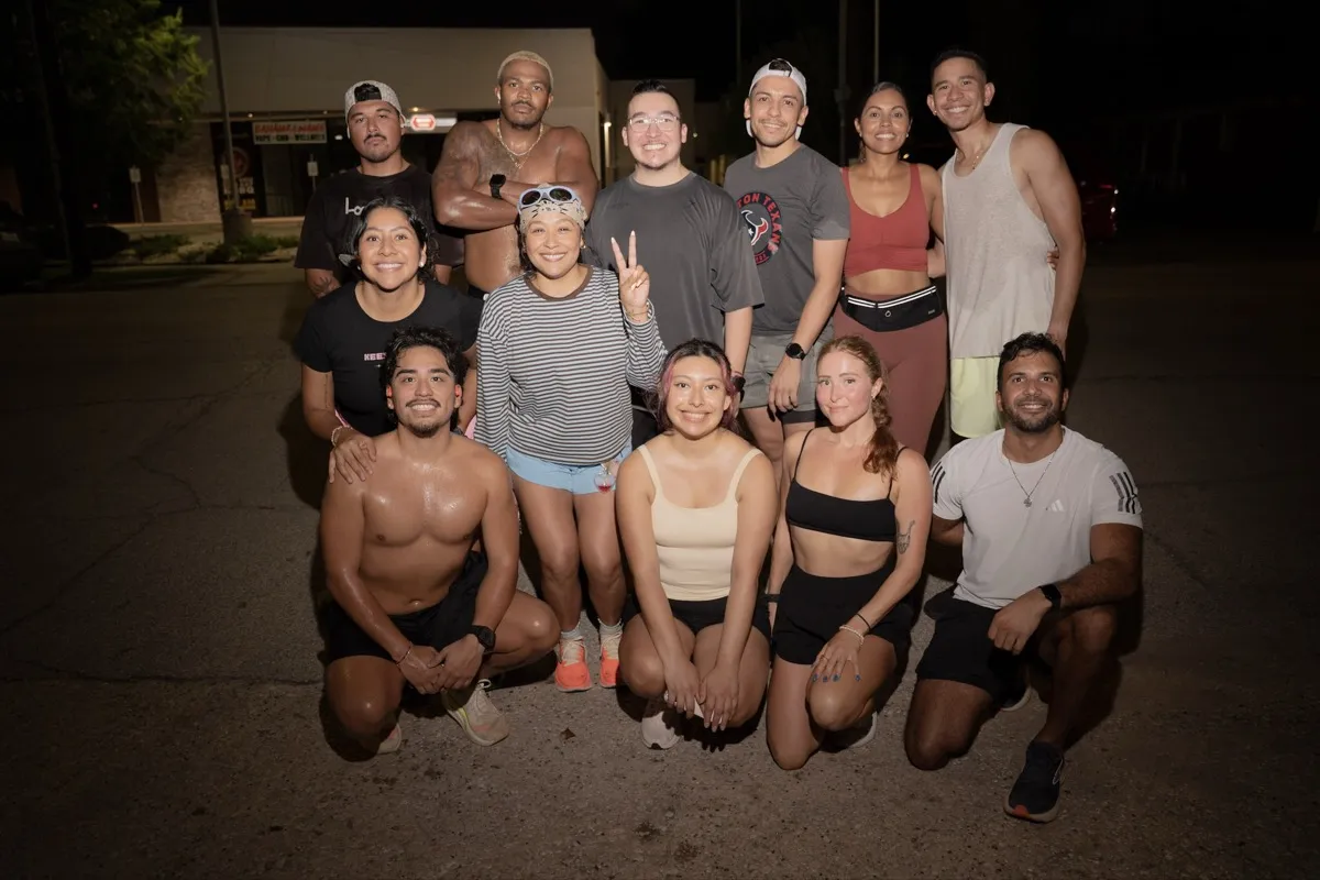 Sexy Pace crew group photo after a run
